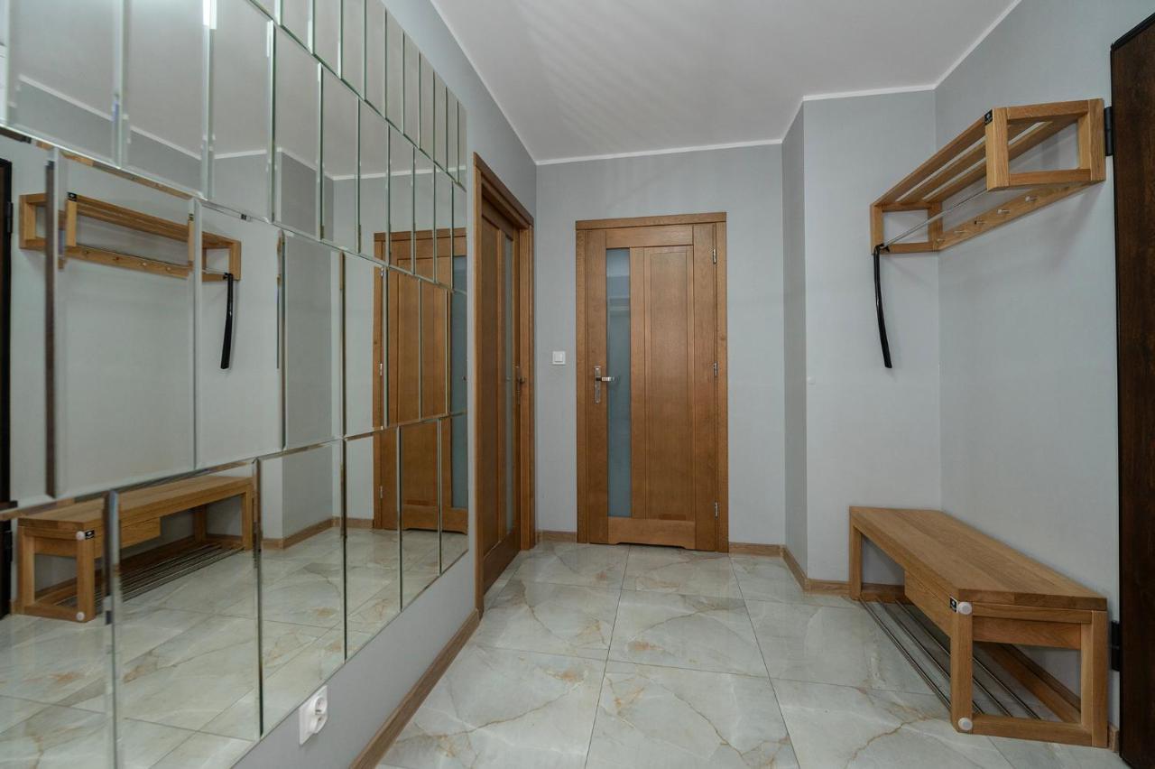 Apartment Luxury In The City-10-ksiezymlyn&galerialodzka